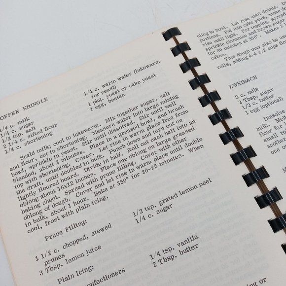 Whats Cookin In Grandma Emmas Kitchen Cookbook Recipe Book Vintage Kitchen - Picture 7 of 10